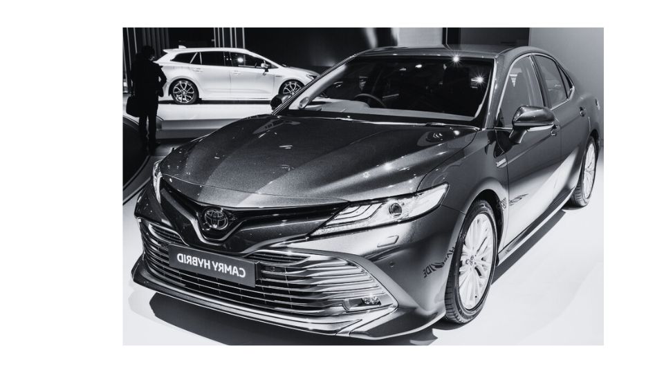 is camry a luxury car